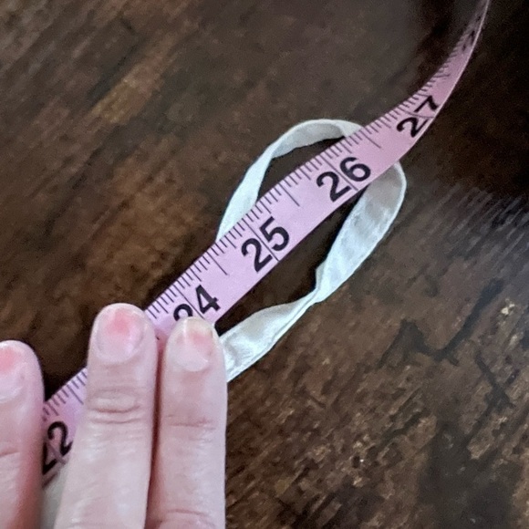 Feathers Shorts jumpsuit romper Size Small - Picture 12 of 12